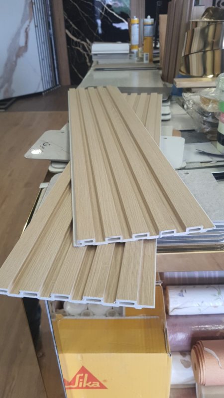 חיפוי עץ פנימי